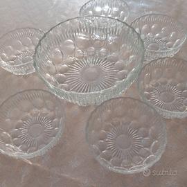 Set ciotole in vetro lavorato trasparente