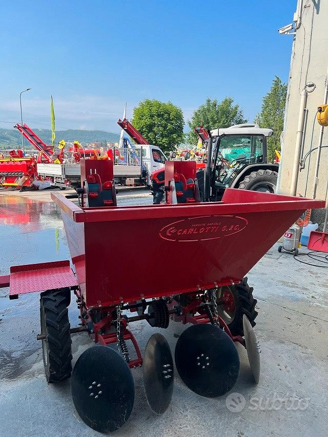 Usata Macchina vibratore per pavimenti – Battipiastrelle in San Ginesio,  Italia