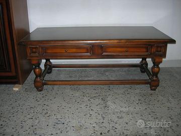 tavolo in legno piu' sedie