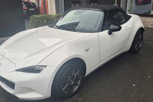 Mazda MX-5 1.5L Skyactiv-G Homura
