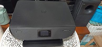 Stampante multifunzione a colori HP