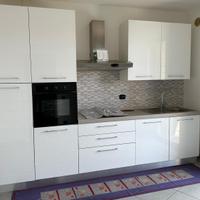 Cucina lineare di mt. 3,30