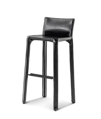 Sgabello Cassina Cab 410