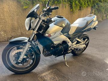 Suzuki GSR 600