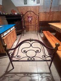 Letto singolo in ferro e ottone