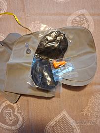 kit da viaggio con cuscino,  maschera e tappi