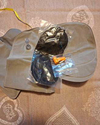kit da viaggio con cuscino,  maschera e tappi