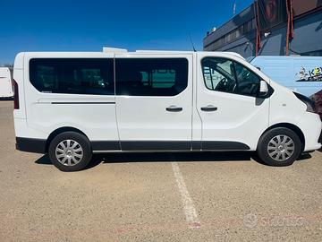 Renault trafic 9 posti