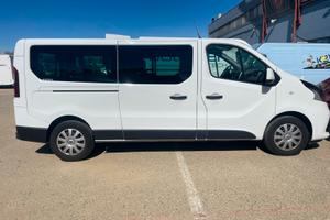 Renault trafic 9 posti
