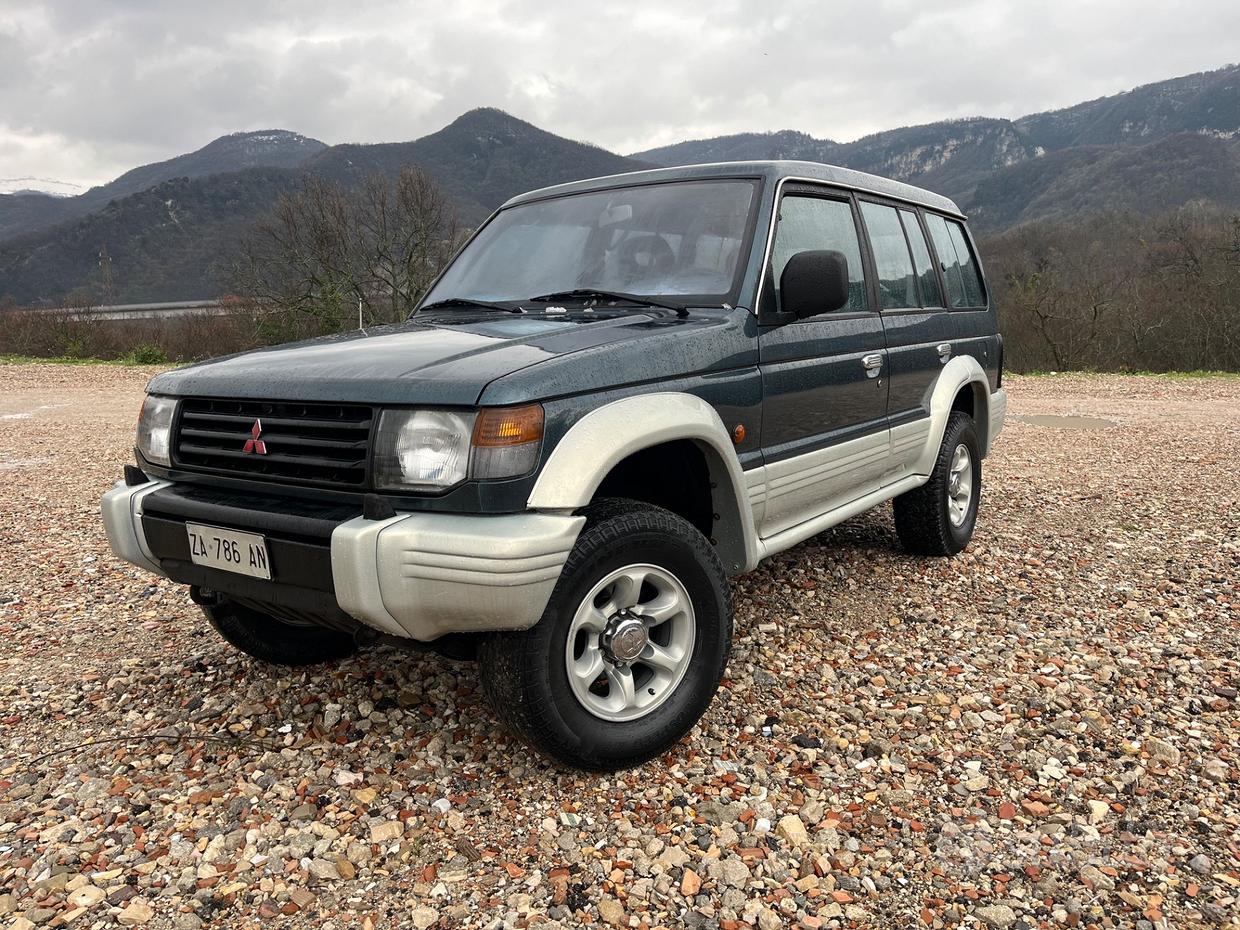 MITSUBISHI Pajero ('82-'00)