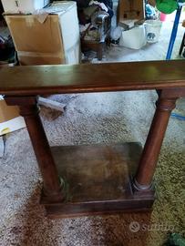 antico inginocchiatoio