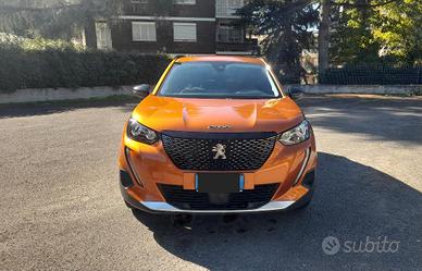Peugeot 2008 Allure Pack 1.2 PT 130cv
