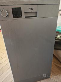 Beko Lavastoviglie DVS05024S Slim 44.8 X 60 X 85