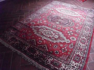 Tappeto rosso grandi dimensioni