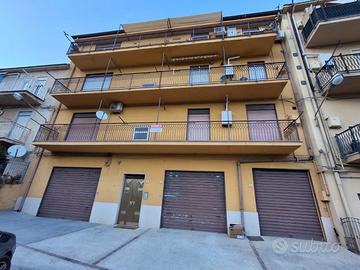 Appartamento e garage Aragona