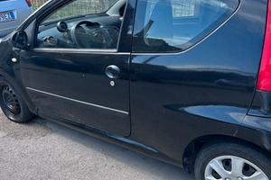 PEUGEOT 107  PERFETTA CAMBIO AUTOMATICO
