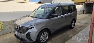 Ford Tourneo Courier Titanium 125 CV – 6.500 km