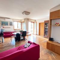 Appartamento di 120 mq con tre camere. U/1018