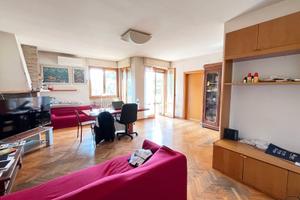 Appartamento di 120 mq con tre camere. U/1018