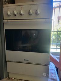 cucina 4 fuochi a gas 