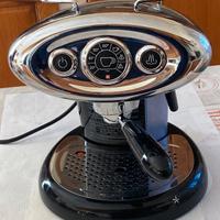 macchina del caffè Illy