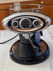 macchina del caffè Illy