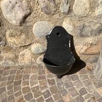 Fontana da parete in ghisa  vintage