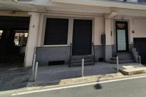 locale commerciale