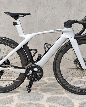Trek Madone SLR 9 Gen 7 Dura-ace Di2 12V Aerolus