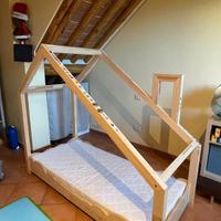 Lettino montessoriano (Mon Lit Cabane) + materasso