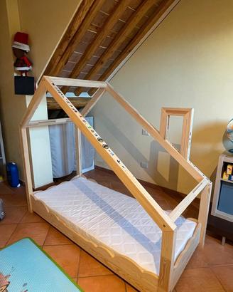 Lettino montessoriano (Mon Lit Cabane) + materasso