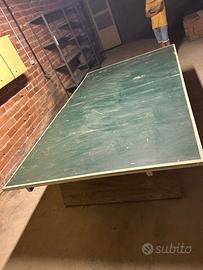 Tavolo da tennis da tavolo o Ping pong
