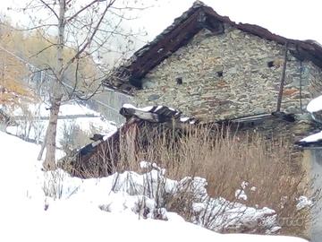 Rustico da ristrutturare