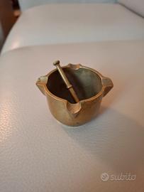 Posacenere in ottone vintage 