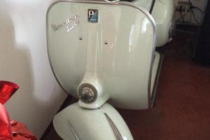 Vespa super 125
