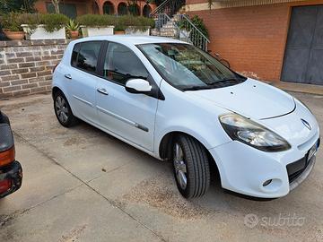 RENAULT CLIO SERIE 3 ANNO 2010