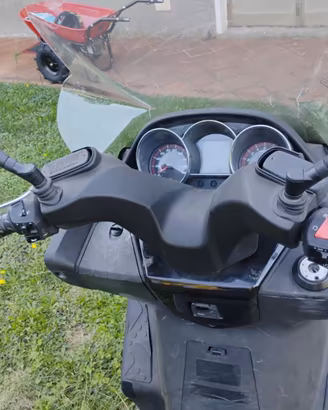 Kymco Downtown 300i – 2010 – 19.500 km - NO ABS
