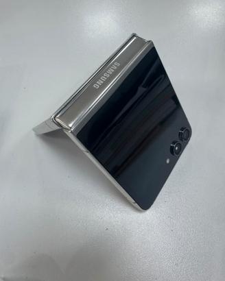 Galaxy Z Flip 5