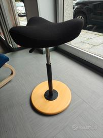 Sgabello Varier Move naturale Nero