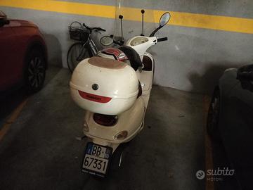 vespa ETS4 del 2001