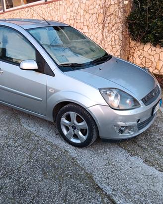 Ford Fiesta 1.4 TDCi 5p. Ghia