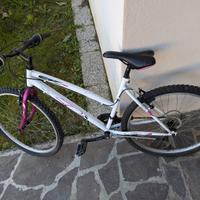 Bicicletta Mountain bike donna piccola taglia