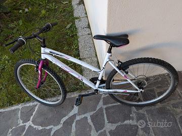 Bicicletta Mountain bike donna piccola taglia