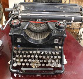 Macchina da scrivere Olivetti M40 nera