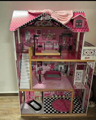 casa per bambole e Barbie