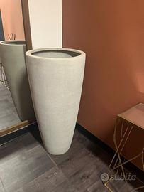 Vaso in cemento grigio alto 100cm
