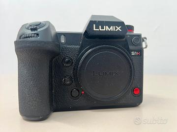 Panasonic lumix s1h