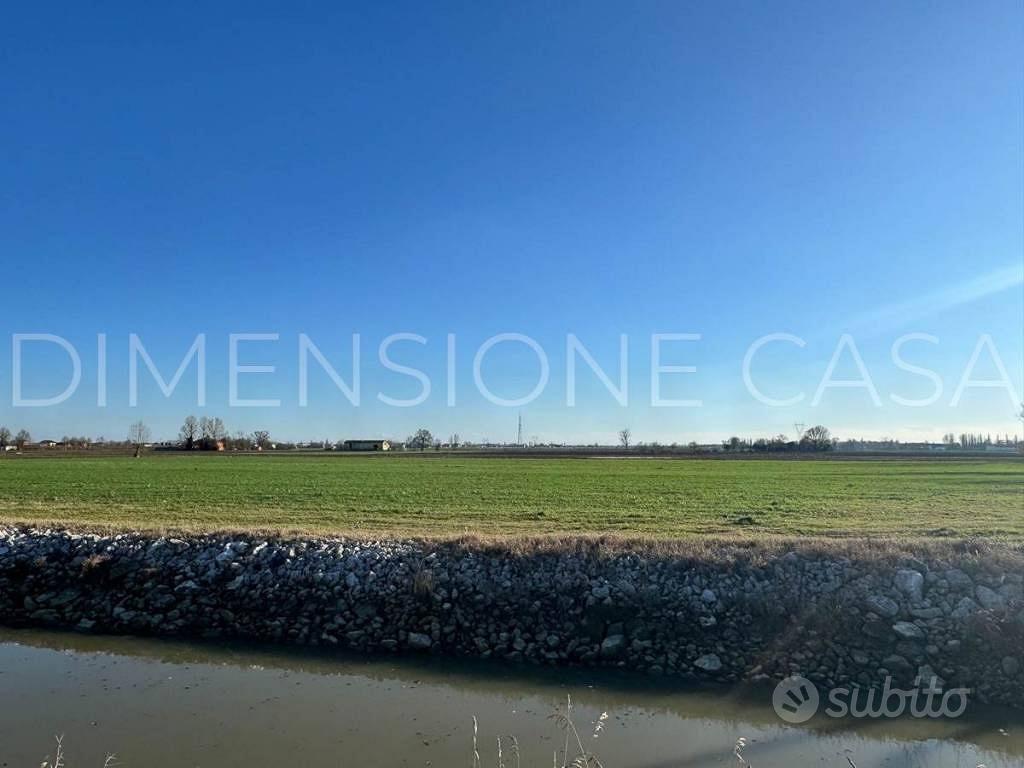 Terreno di 26971 m² a Mirandola - Vista 3