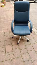 sedie da ufficio con rotelle e braccioli