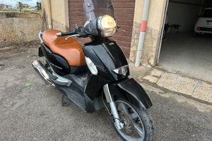 APRILIA SCARABEO 400 ie LIGHT 2008
